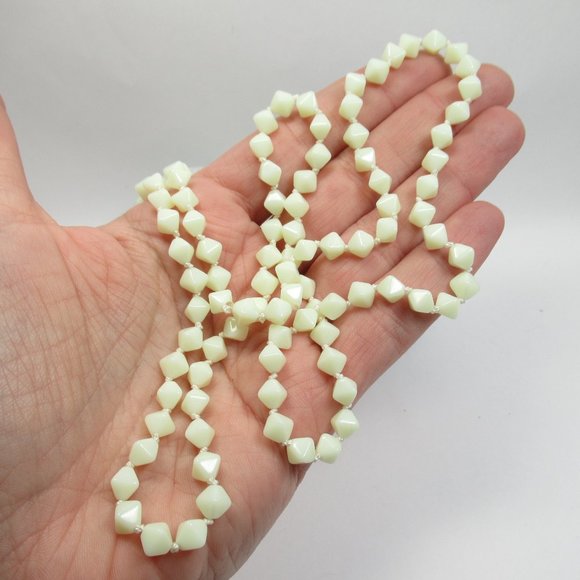 Uranium Glass bicone bead necklace - Picture 2 of 9